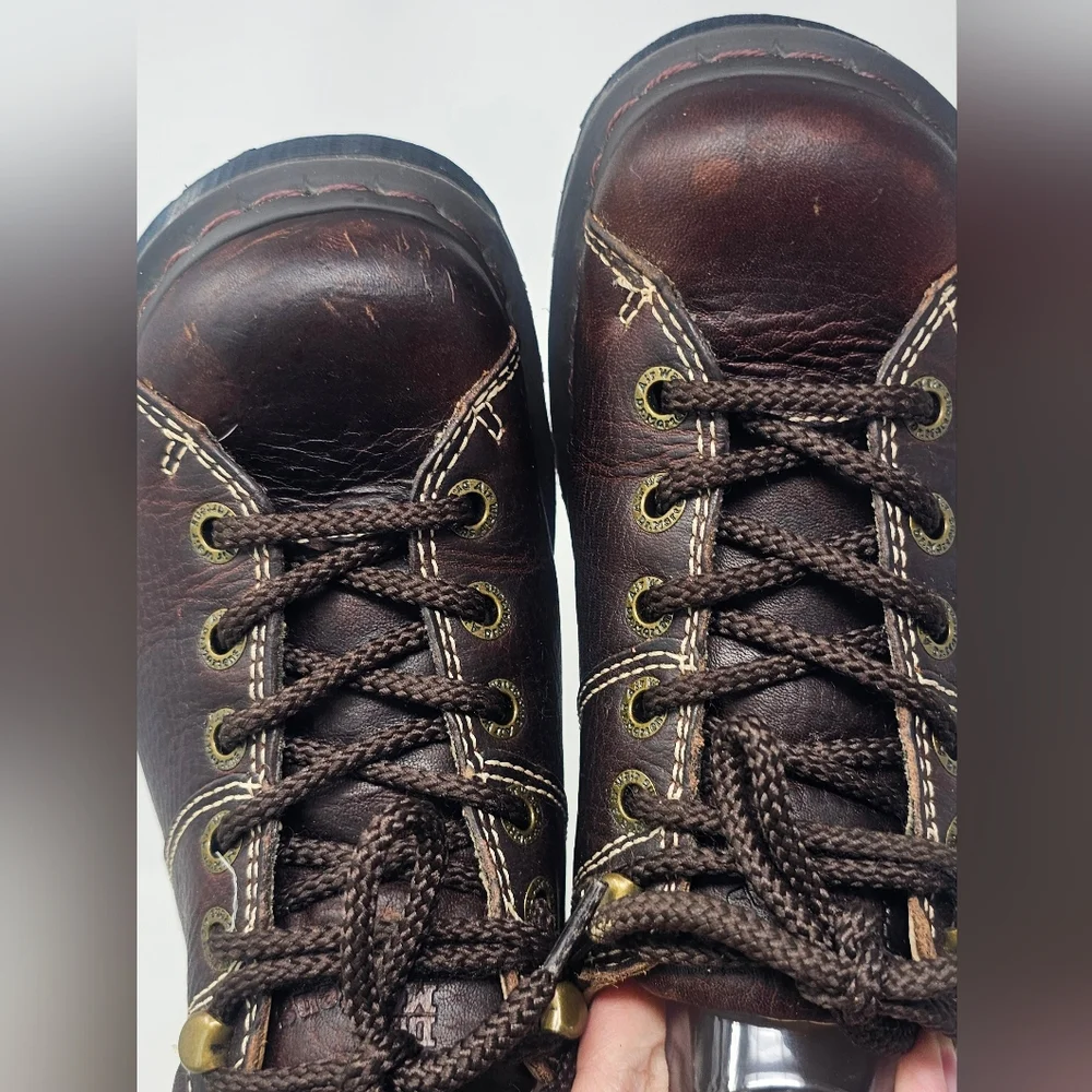 ***$OLD***Dr. Martens Oxford Brown Leather Low Top Shoes Size 7 Men 8 Women's - Picture 2 of 16